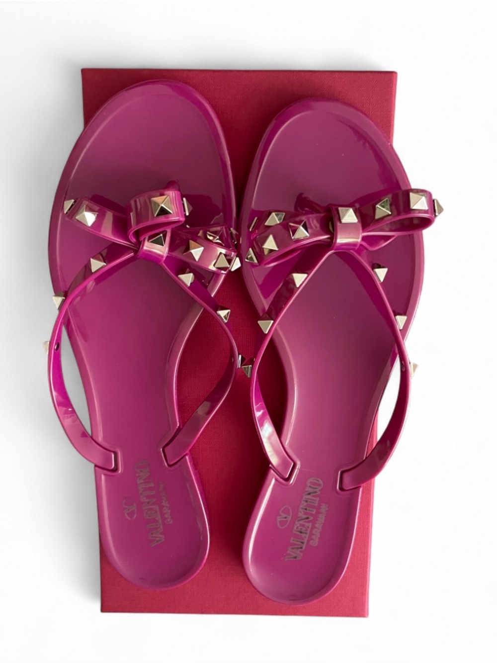NIB Valentino Garavani Pink Rockstud Bow Jelly Flip Flops Womens Size 11 / 41